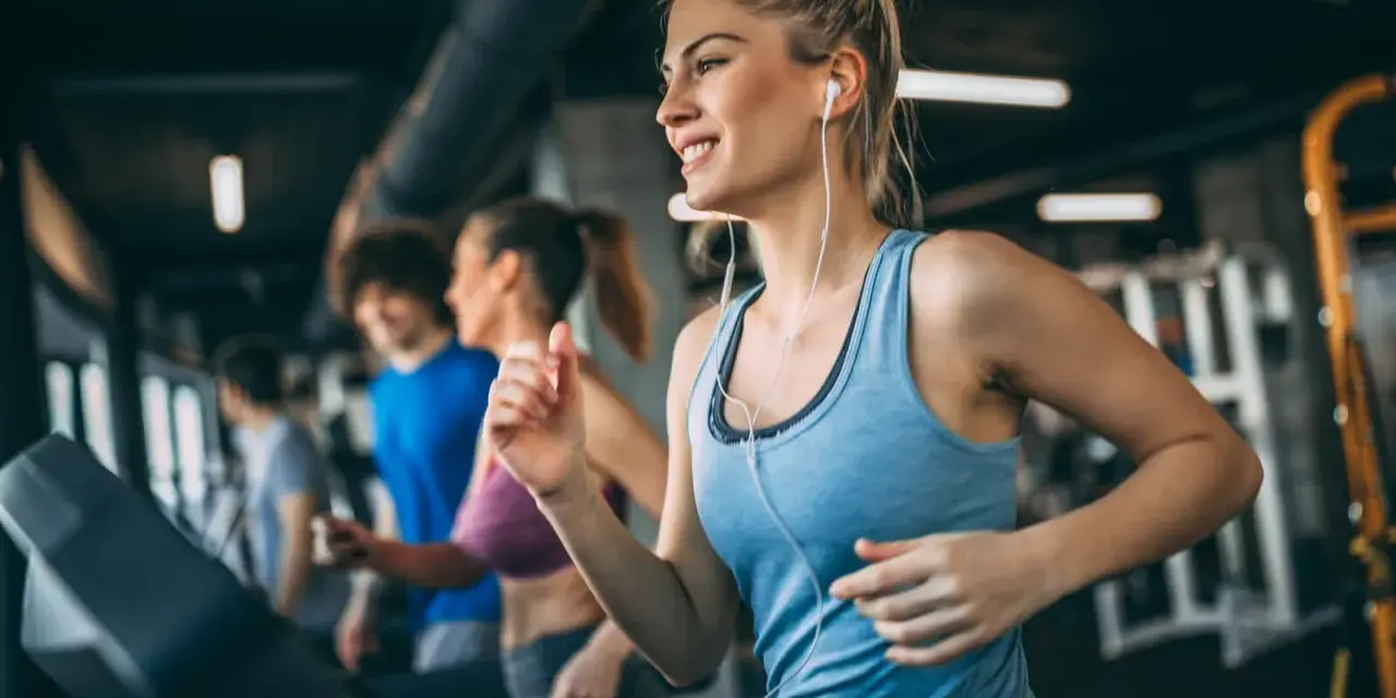 Jakie cardio na siłowni wybrać, aby osiągnąć najlepsze efekty?