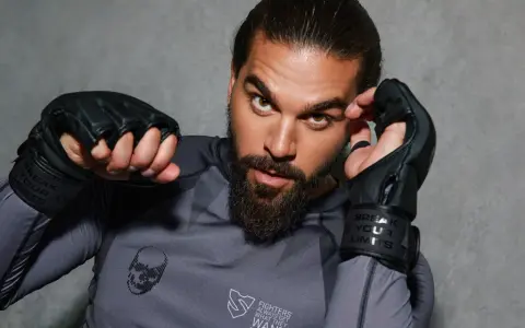 MMA co oznacza? Poznaj tajniki mieszanych sztuk walki i ich historię
