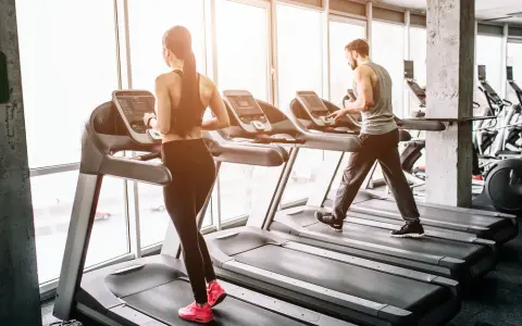 Co daje cardio po treningu siłowym? Kluczowe korzyści i pułapki