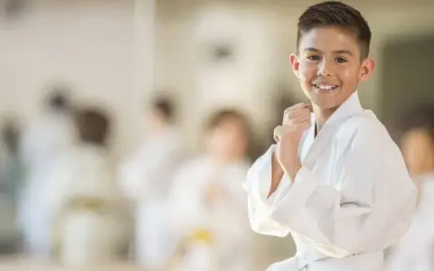Judo czy karate dla dziecka – co wybrać dla lepszego rozwoju?