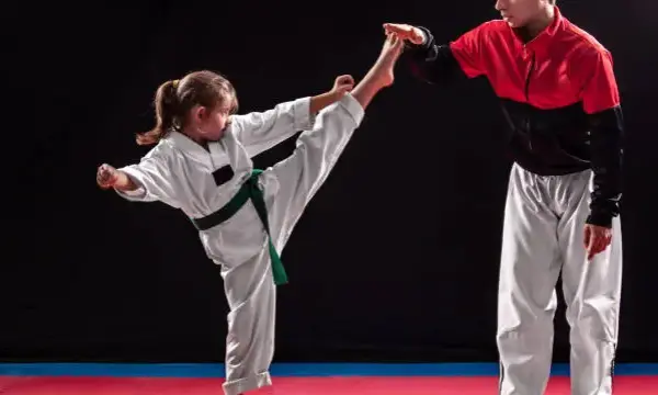 Judo czy taekwondo dla dziecka: które sztuki walki są lepsze?