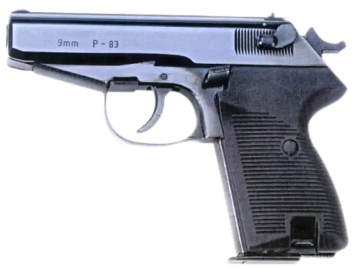Pistolet P-83 kalibru 9mm, z czarną, ryflowaną rękojeścią.