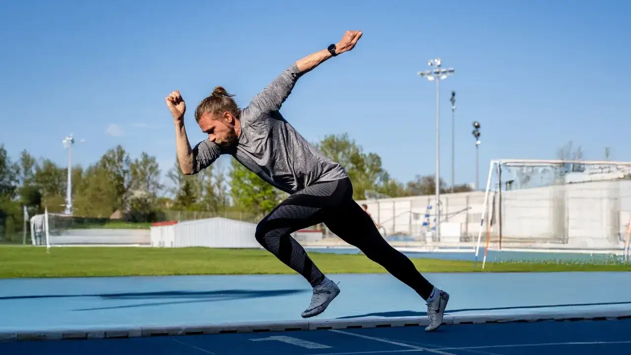 Zdjęcie Jak szybciej biegać sprint – 7 skutecznych technik na poprawę prędkości